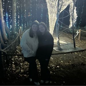 Meet your Posher, Avery